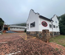 PRIME COMMERCIAL PROPERTY - HARTBEEESPOORT DAM - OPPOSITE SNAKE ANIMAL PARK
