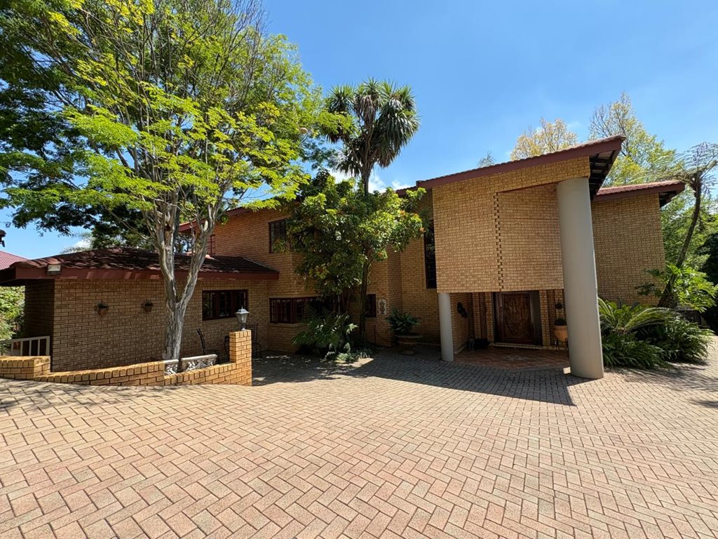 DOUBLE STOREY HOME, HELDERKRUIN EXT 14, BANKET DRIVE