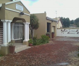 GUESTHOUSE PROPERTY - CENTRAL LOCATION - POTCHEFSTROOM - INVESTMENT OPPORTUNITY