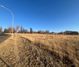 DEVELOPMENT OPPORTUNITY - 2 X ADJOINING DEVELOPMENT PROPERTIES - BETHLEHEM, FREESTATE PROVINCE