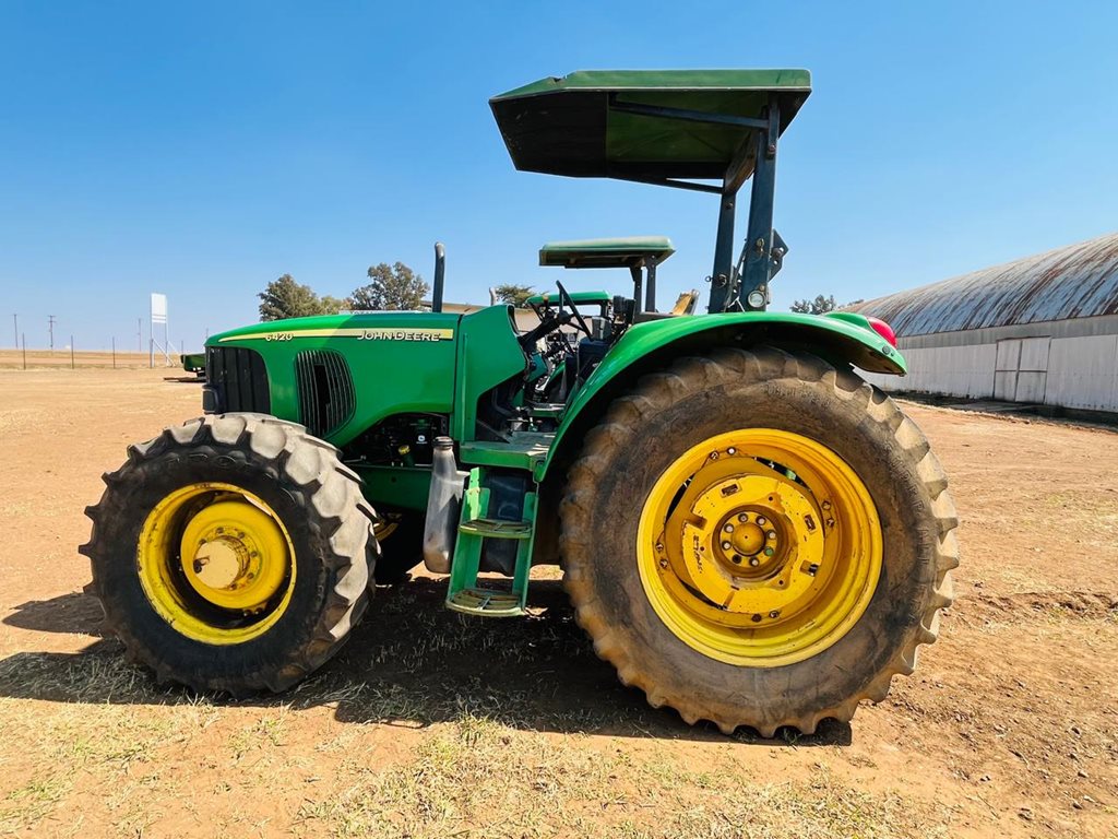 TIMED ONLINE - TRACTORS, IMPLEMENTS, HARVESTERS, PLANTERS AND MUCH MORE